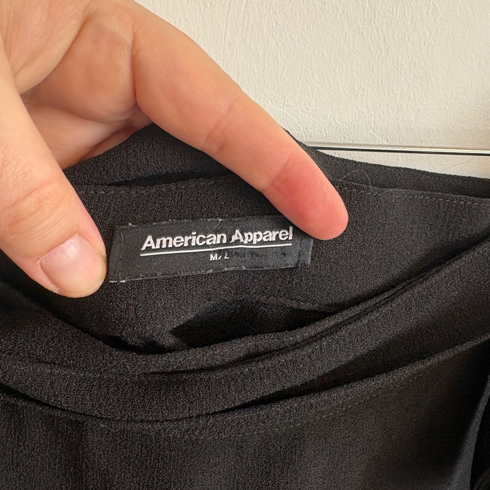 NWOT American Apparel Black Crepe A-Line Wrap Skirt - Size M/L - Picture 3 of 3